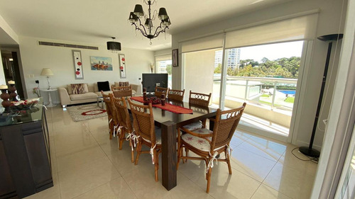 Apto En Torre De Alta Gama, 2 Suites Dep - Playa Mansa