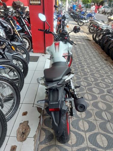 Imagem 9 de 10 de Honda Cb250 Twister Ano 2022