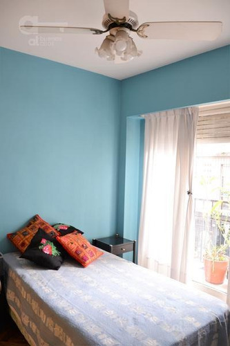 Imagen 9 de 29 de San Telmo. Semipiso De 3 Ambientes Al Frente Con Balcón Y Patio/ Lavadero