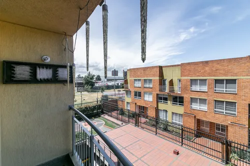 Apartamento En Venta En Hayuelos. Cod V1106017