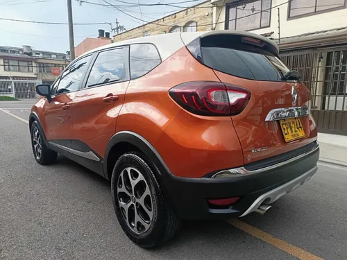 Renault Captur 2.0 Intens Automática