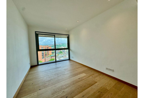 Se Alquila Apto 206m2 3h+s/5b/3p Lomas De Las Mercedes