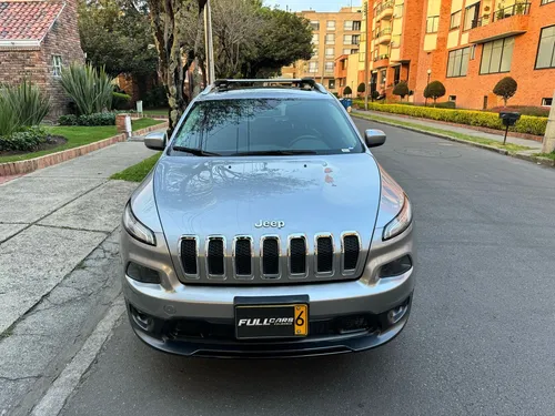 Jeep Cherokee 3.2 Longitude Plus