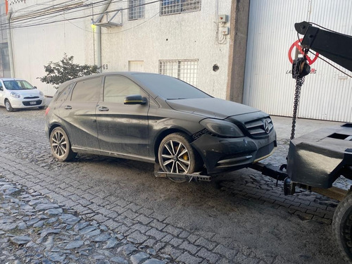 Mercedes Benz B 180 Completa O Partes Desarmo Aseguradora