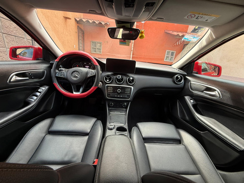 Mercedes-Benz Clase GLA 2.0 250 Cgi Sport Sin Techo At