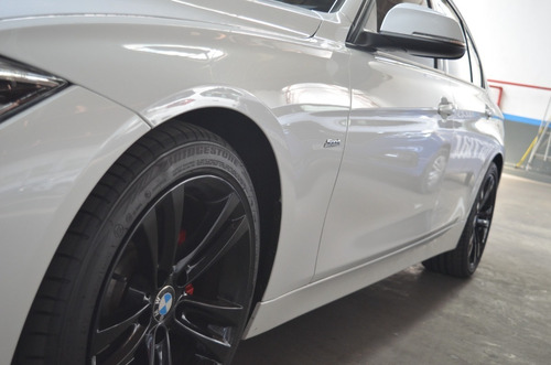 BMW Serie 3 3.0 330i Sedan Sport Line 252cv