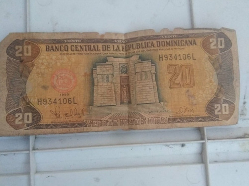Imagen 4 de 10 de Monedas De Un Peso Y 50 Centavos Billete De Un Peso Trujillo