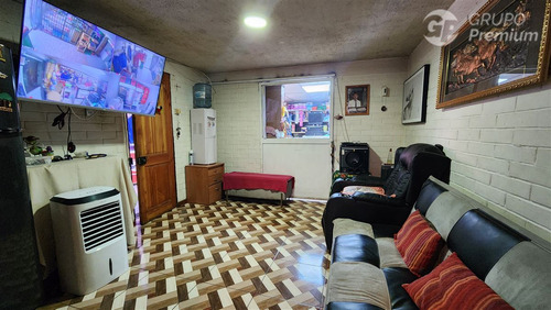 En Venta. Casa De 2 Pisos En Puente Alto.