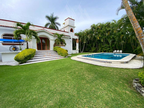 Venta Jardín De Eventos Funcionando En Pedregal De Las Fuentes, Jiutepec Morelos