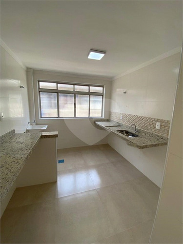 Imagem 12 de 30 de Apartamento 2 Quartos Reformado Impecável - Bnh - Reo679169