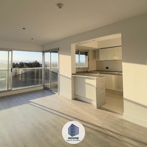 Departamento De 2 De Dorm. En Venta En Condominio Summum Con Cochera