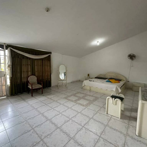 Casa Multipropósito En Pueblo Nuevo, Ambrosio Plaza Nr