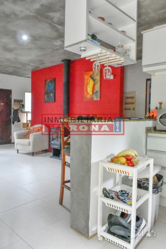 Casa En San Rafael, Punta Del Este, A Pocas Cuadras Del Mar- Ref: 6786