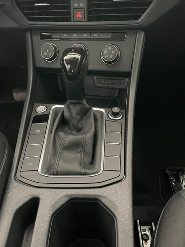 Imagen 6 de 13 de Nuevo Jetta Comfortline 250 Tsi At Modelo 2022