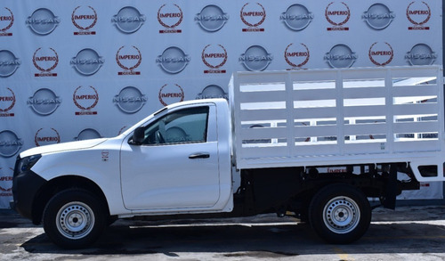 Imagen 2 de 9 de Nissan Np300 Estacas T/m