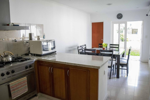 Imagen 7 de 24 de Casa En Venta 4 Ambientes Martinez