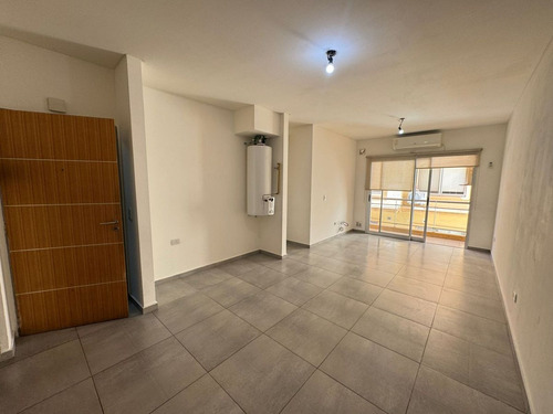 Venta Dpto 3 Amb 56m2 / Cochera Descub / Lomas Z.