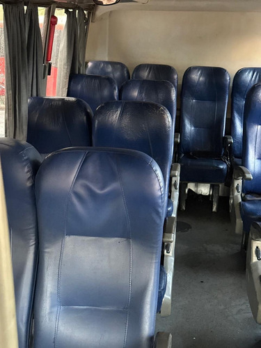 Micro Ônibus V8l 4x4 2015