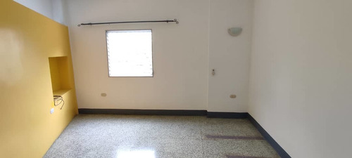 Imagen 17 de 20 de Anexo En Alquiler Prados Del Este 2h/2b/2p / 0414-3907836
