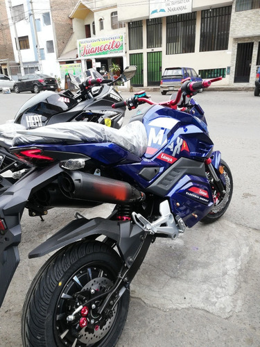 Imagen 2 de 13 de Moto Electrica Deportiva Con Bateria De Litio Motor 2000 W
