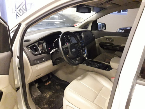 Kia Carnival Premium - 2018 - 18.000km!!!