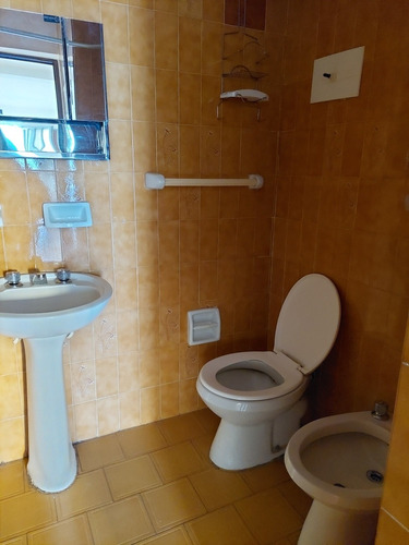 Imagen 12 de 16 de Venta Monoambiente Alberdi Sta Rosa Y Neuquen, Libre