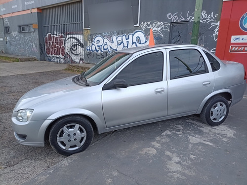 Imagen 14 de 15 de Chevrolet Classic 2015 1.4 Ls Abs Airbag