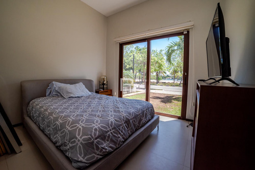 Casa En Venta En Residencial Lagos Del Sol