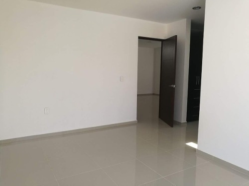 Imagen 10 de 14 de Casa Con Alberca Propia En Cumbres Del Lago, Terraza, 3 Recs