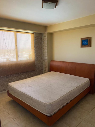 Imagen 6 de 9 de Se Vende Apartamento 75m2 2h/2b/1p Tucacas