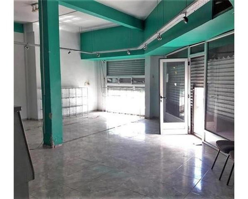 Imagen 2 de 9 de Locales En Esquina - Alquiler