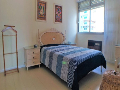 Imagem 15 de 22 de Apartamento Com 4 Dormitórios À Venda, 170 M² Por R$ 900.000,00 - Praia Das Astúrias - Guarujá/sp - Ap4550 - 34711454
