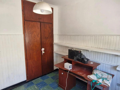Casa En Venta - 2 Dormitorios 1 Baño - Cochera - 213mts2 - Mar Del Plata