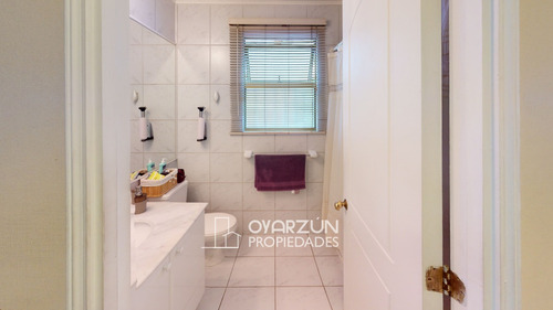 Casa Con 4 Dormitorios, 3 Baños, Sala 2 Estac.