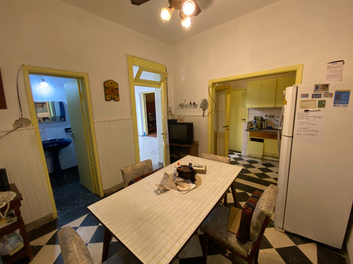 Oportunidad De Casa En Parque Avellaneda