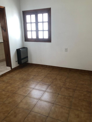Imagen 4 de 19 de Venta Ph / Chalet 3 Ambientes A La Calle Con Garaje
