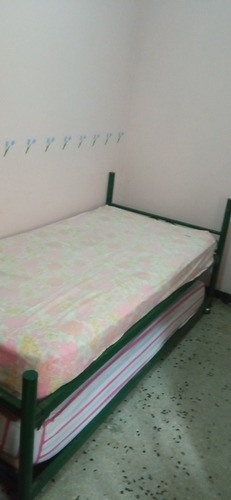 Cama Duplex De Hierro Usada Con Colchones