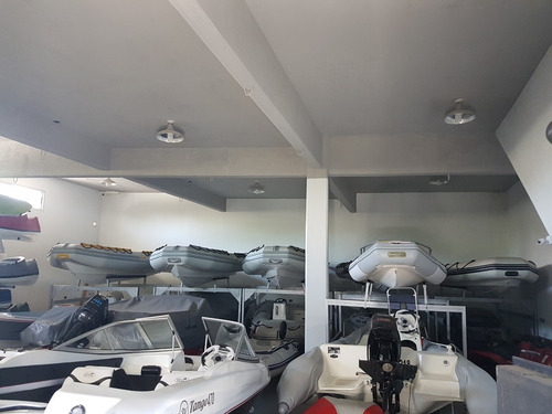 Semirrigido Albatros 5,50 Mts. 2020 Nautica Milione 8