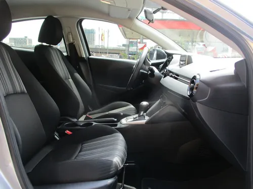 Mazda 2 1500cc At Aa