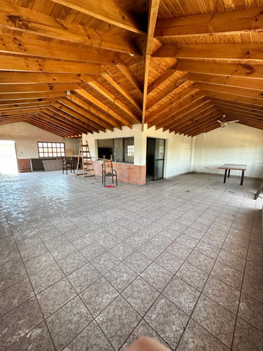 Venta - Con Financiacion - Casa De 3 Plantas - Excelente Esquina Sobre Avda. Vélez Sarsfield