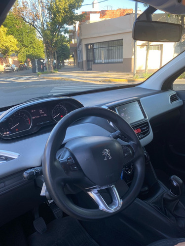 Peugeot 208 1.5 Allure Touchscreen