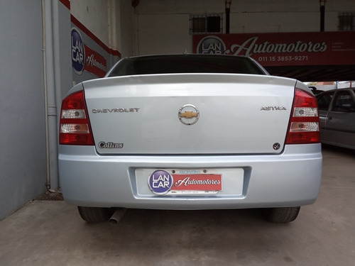 Imagen 6 de 13 de Chevrolet Astra 2.0 Gl 2009