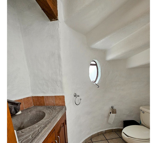 Casa En Venta En Fraccionamiento Privado, En Lomas De Atzingo, Cuernavaca.