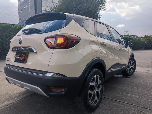 Renault Captur 2.0 Intens Automática