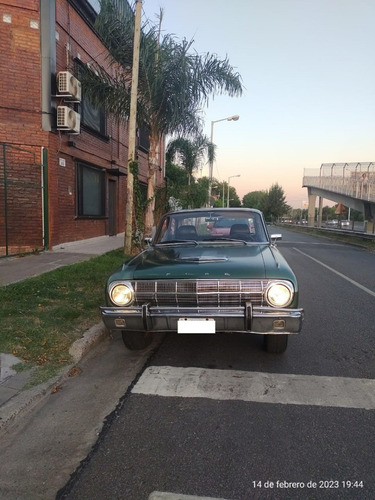 Imagen 2 de 17 de Ford Falcon De Lujo