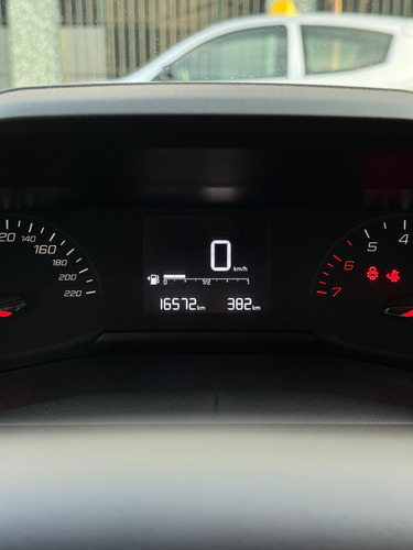 Peugeot 208 1.6 Active