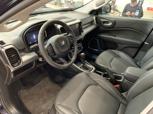Imagen 10 de 25 de Fiat Toro Freedom 2.0 4x4 R