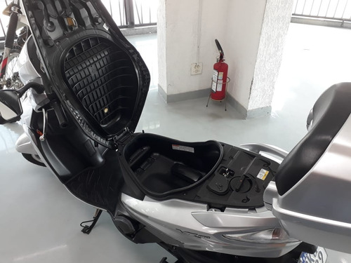 Imagem 3 de 4 de Suzuki-vr 150 Injetada Automatica 0km