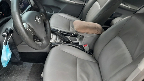 Toyota Corolla 2010 1.8 16v Gli Flex Aut. 4p