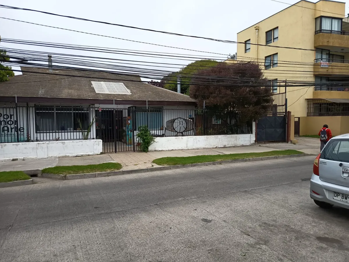 Imagen 2 de 2 de Venta Casa Comercial Carlos Condell
